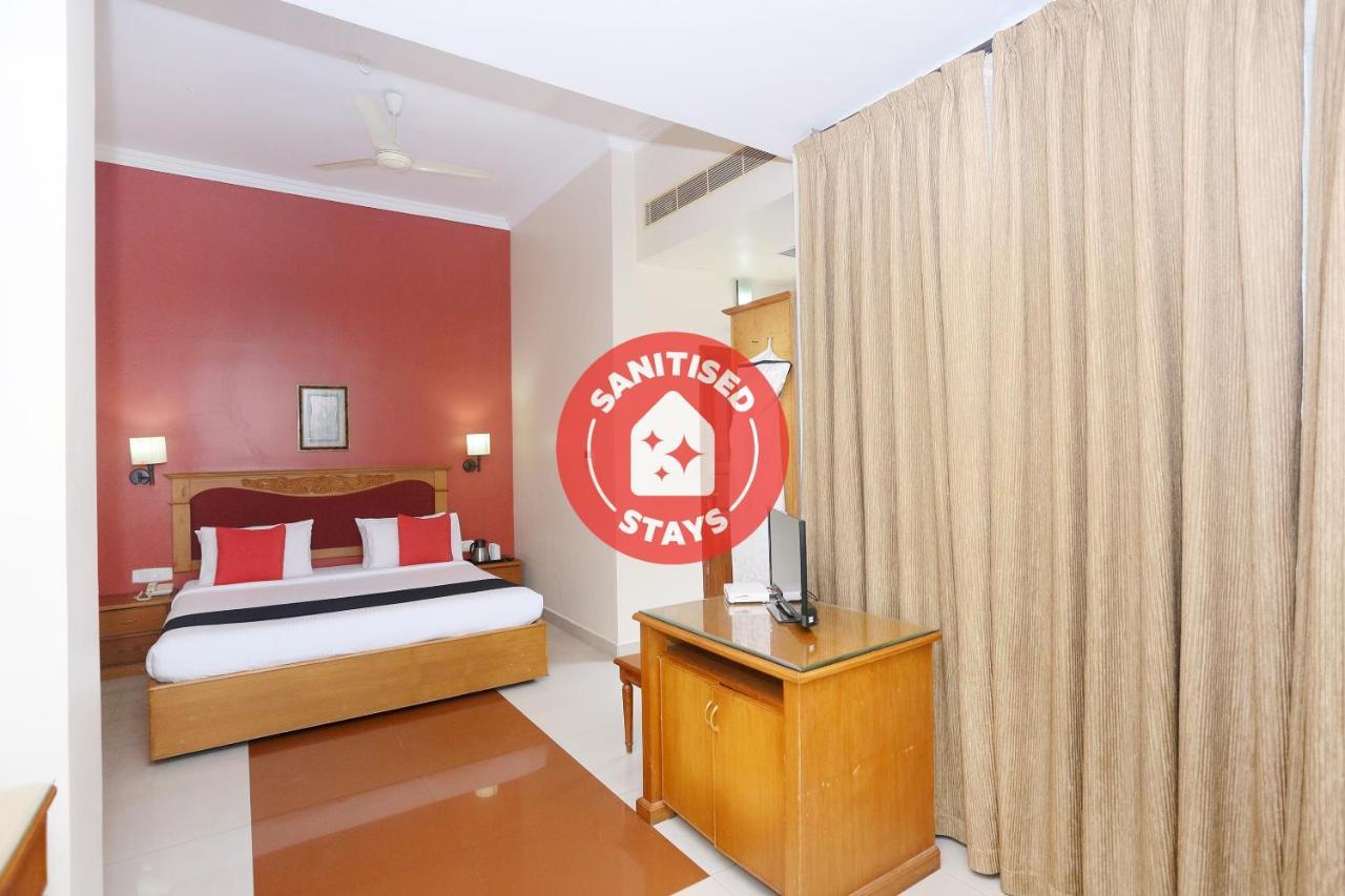 Capital O 45944 Club 7 Hotel Tiruvalla Ngoại thất bức ảnh