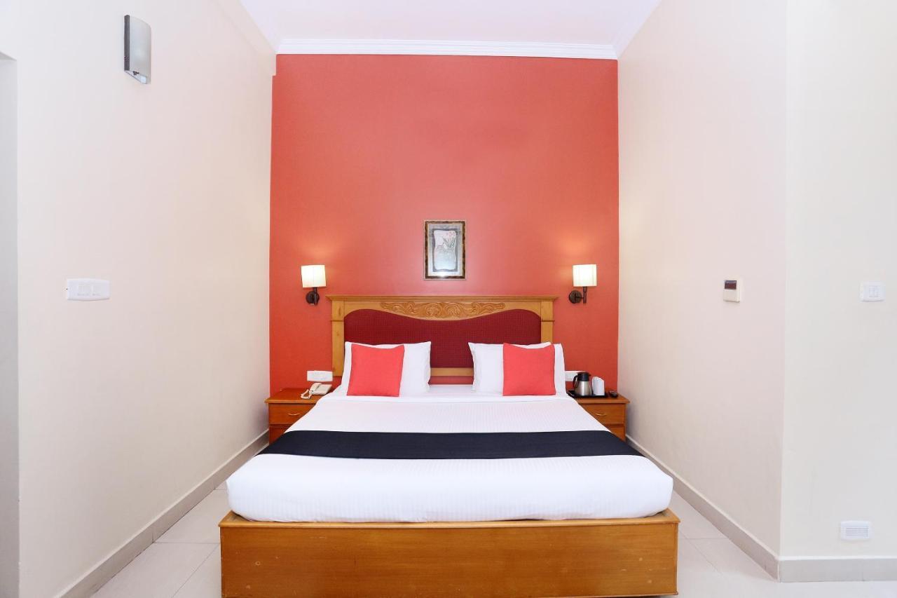 Capital O 45944 Club 7 Hotel Tiruvalla Ngoại thất bức ảnh