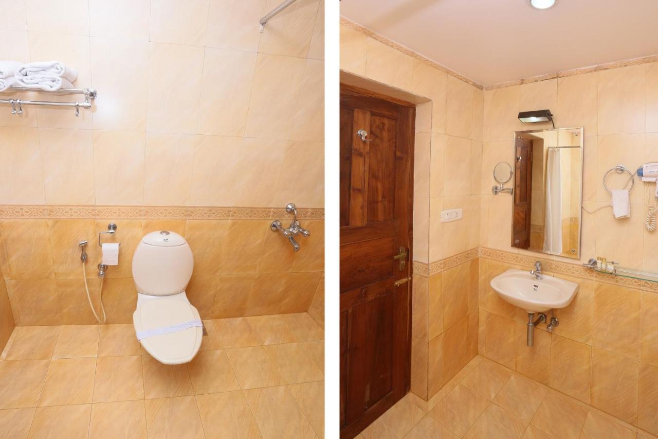 Capital O 45944 Club 7 Hotel Tiruvalla Ngoại thất bức ảnh