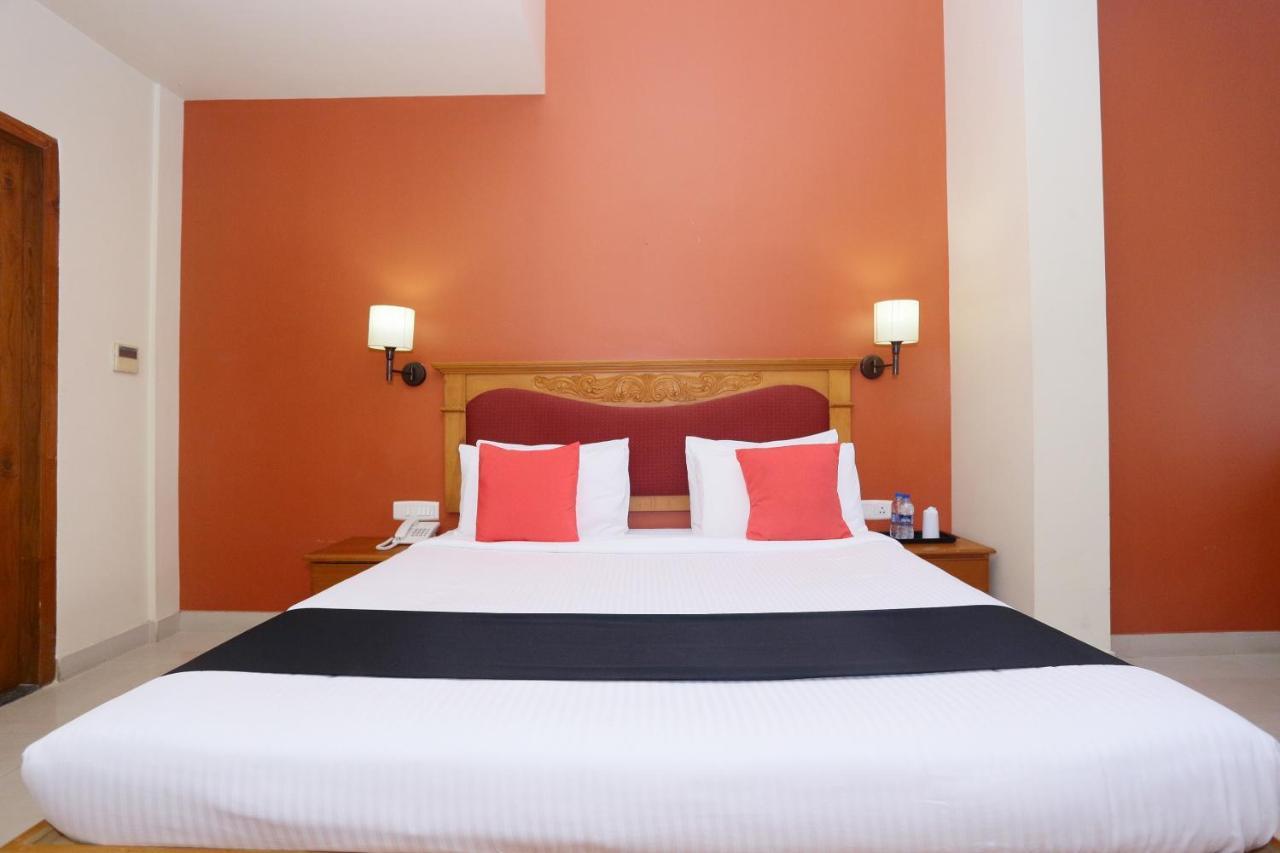 Capital O 45944 Club 7 Hotel Tiruvalla Ngoại thất bức ảnh